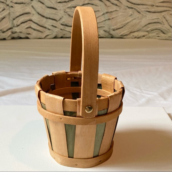 Mini Bushel Basket Natural Wood Chip Green details Small 4.5 inches Tall - Picture 5 of 15